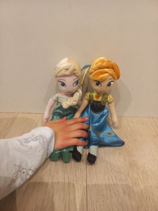 Muñecas peluche Frozen Anna y Elsa nuevas