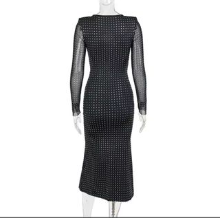 Vestido de fiesta negro con brillos