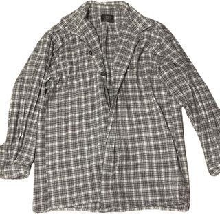 Camisa de cuadros gris y blanca