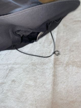 Berretto Forclaz Grigio per Escursionismo al Sole