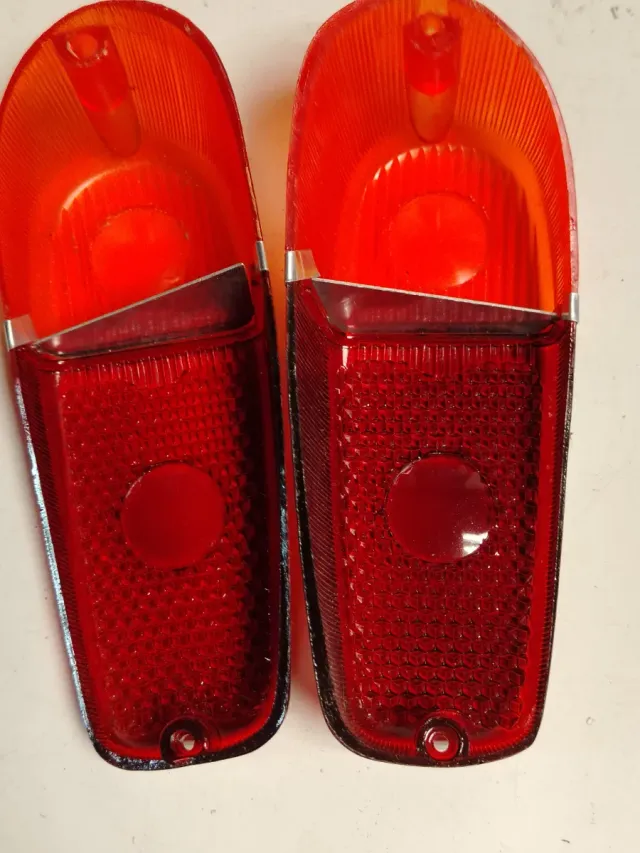 Tulipas Seat 600 N / D (2 unidades)