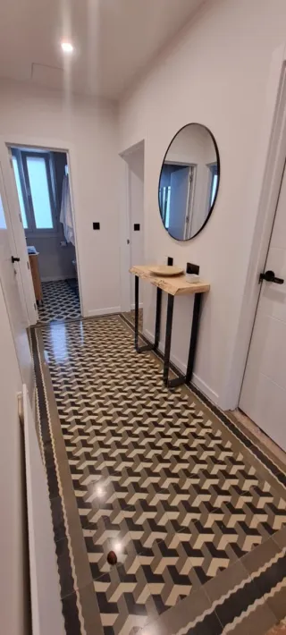 ALQUILO HABITACIÓN A CHICA