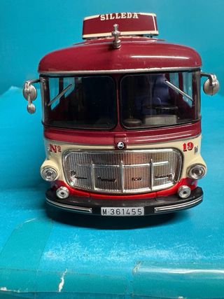 Pegaso Comet 5061 Empresa Cuiña Escala 1:43