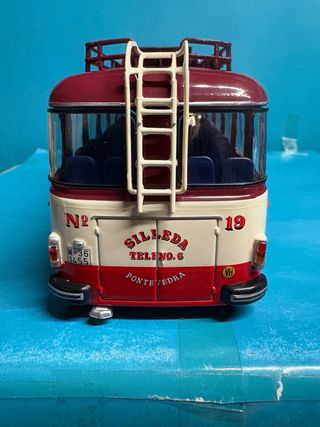 Pegaso Comet 5061 Empresa Cuiña Escala 1:43