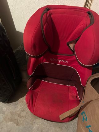 Silla de coche Cybex roja