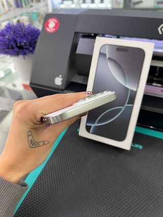 IPHONE 16 PRO MAX 256GB