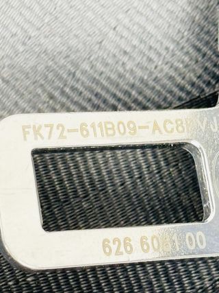 Cinturón delantero izquierdo Land Rover Discovery Sport FK72611B09AC