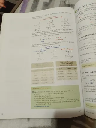 QUIMICA 2 BATXILLERAT LA CASA DEL SABER (Catala...