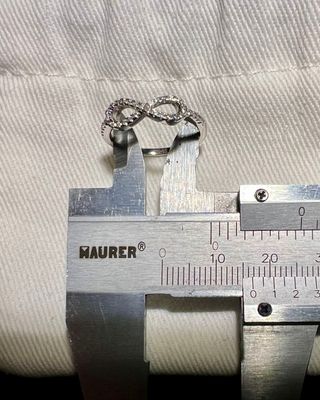 Anello Stroili Infinito Zirconi Misura 17