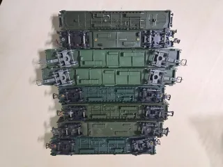 8 Carrozze Verdi per Trenino Elettrico