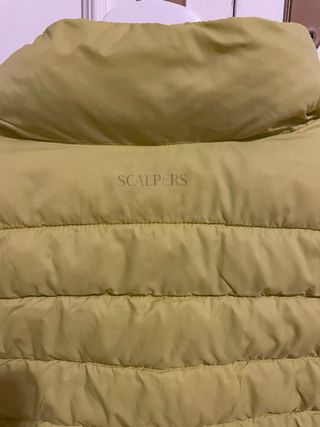 Chaleco Scalpers verde pistacho  a estrenar