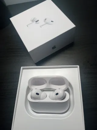 Auriculares inalámbricos blancos