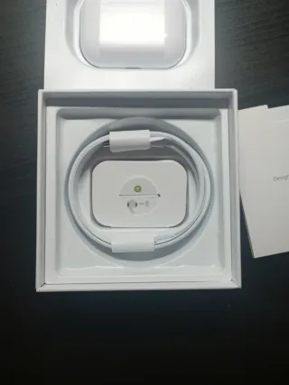 Auriculares inalámbricos blancos