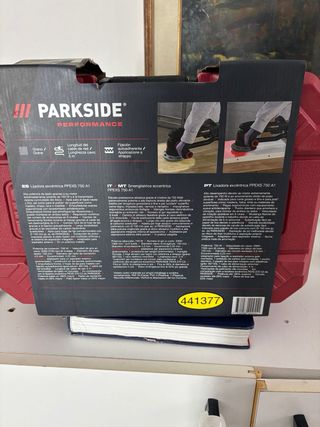 Levigatrice orbitale Parkside con valigetta