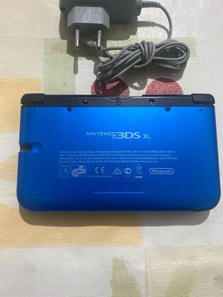 Nintendo 3DS XL Azul Cargador