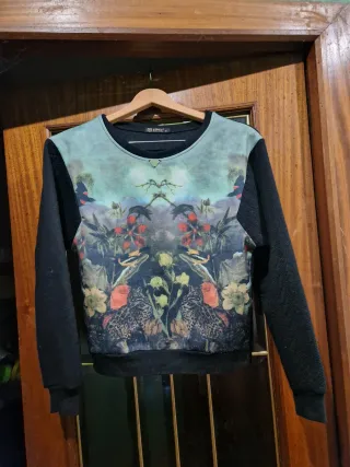 Diferentes sudaderas y Jerseys tallas XS-S