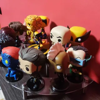 Diorama 12 Figuras Funko Pop y 1 Q fig X Men