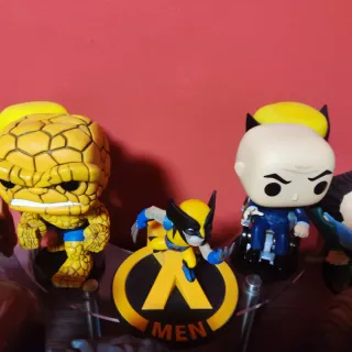 Diorama 12 Figuras Funko Pop y 1 Q fig X Men