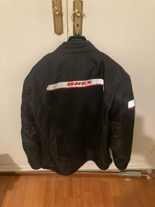 Chaqueta de moto ONEX negra. Talla L
