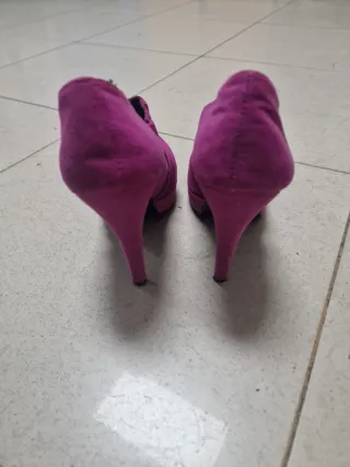 Botines tacón rosa y negro