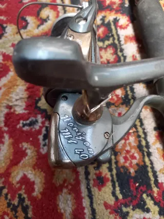 Caña de pescar con carrete