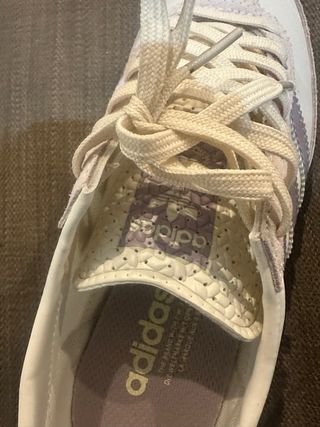 Deportivas Adidas Blancas y Moradas
