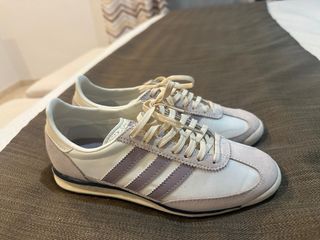 Deportivas Adidas Blancas y Moradas