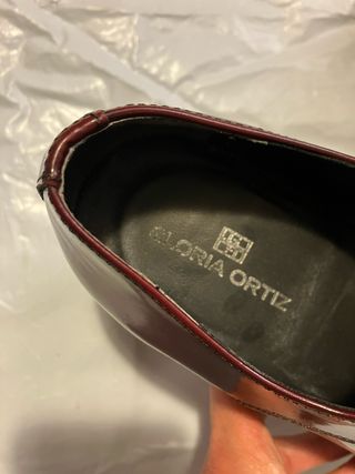 Zapatos piel tacón Gloria Ortiz