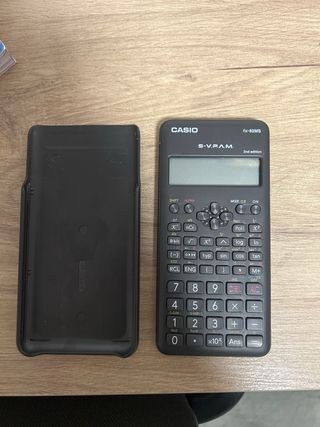Calculadora Casio fx-82MS Negra