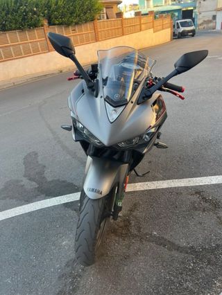 Yamaha R3