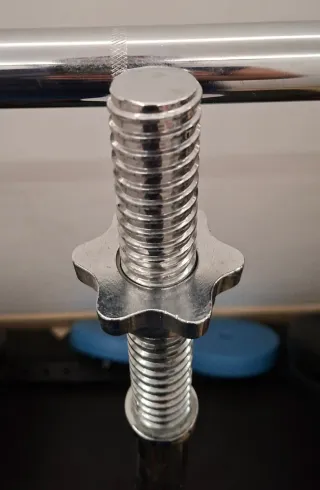 Barra Z Curl con topes de rosca