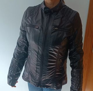 Chaqueta Piel Sintética. Talla L.