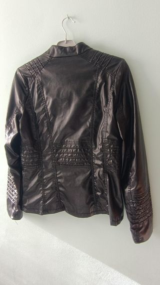 Chaqueta Piel Sintética. Talla L.