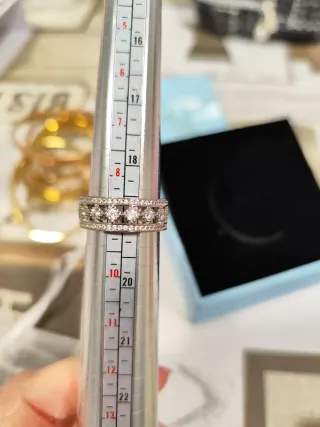 Anillo de Acero con Diseño Calado