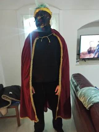 Gorro de paje y capas