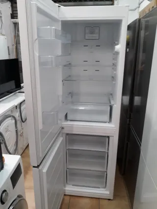 Nevera Whirlpool Blanca