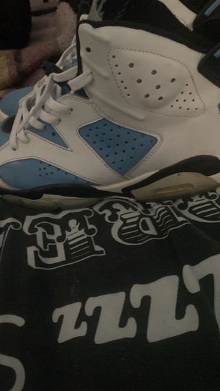 Jordan 6 Retro Blu Bianco