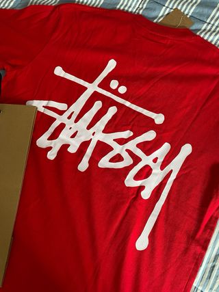 T-shirt Stüssy Vermelha