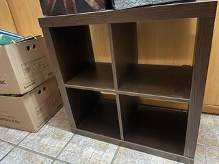 Mueble modular de madera marrón