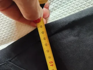 Vaqueros negros Zara efecto motero