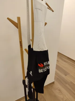 Pantaloncini ciclismo AGU Visma Lease a Bike