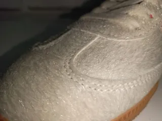 Zapatillas Adidas Samba OG  Beige y Rojo