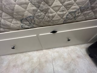 Cama Hemnes IKEA 140x200