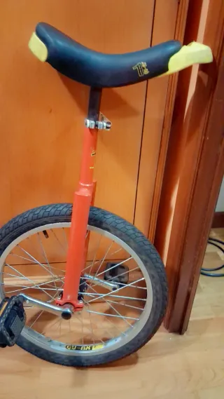 Monociclo QU-AX Precio nuevo superior a 170€