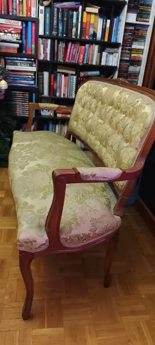 Sofá Victoriano Vintage Dorado y Verde