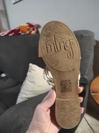 Chanclas Mustang Naranja y Doradas