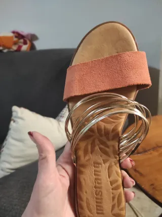 Chanclas Mustang Naranja y Doradas