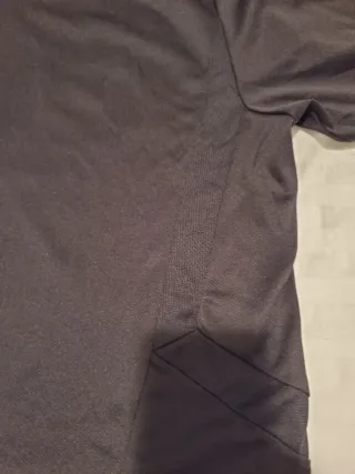 Camiseta entrenamiento Adidas negra