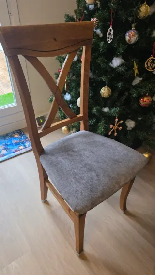 Mesa comedor ovalada con 4 sillas