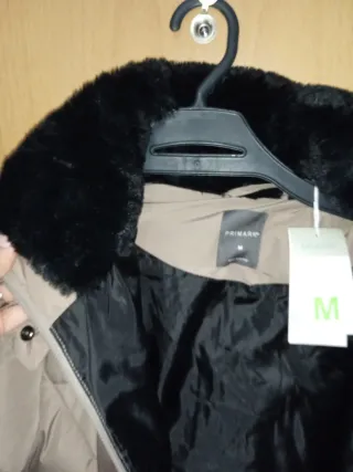 Chaquetón largo Primark beige talla M